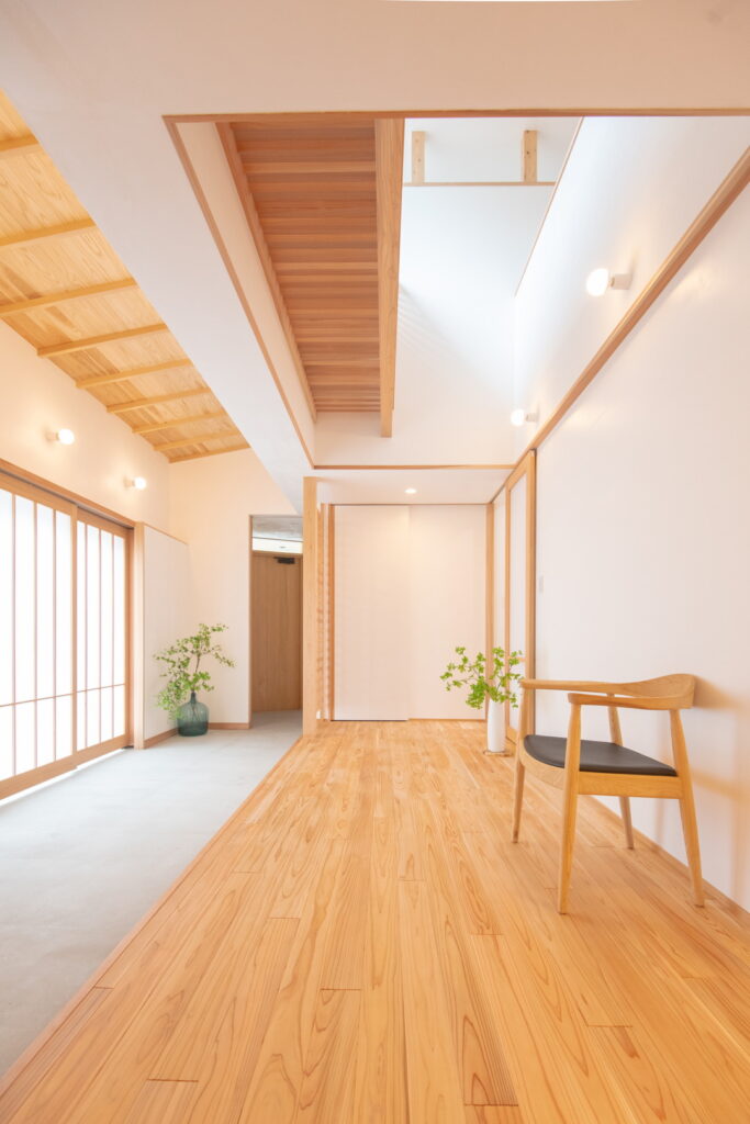 吹き抜けのある土間空間